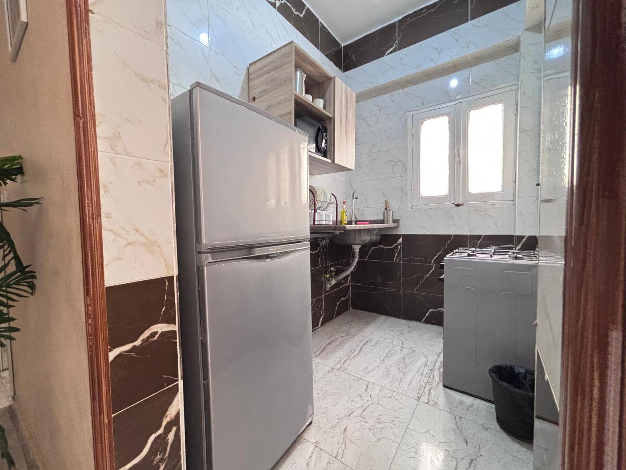 Downtown Family Apartment Cairo